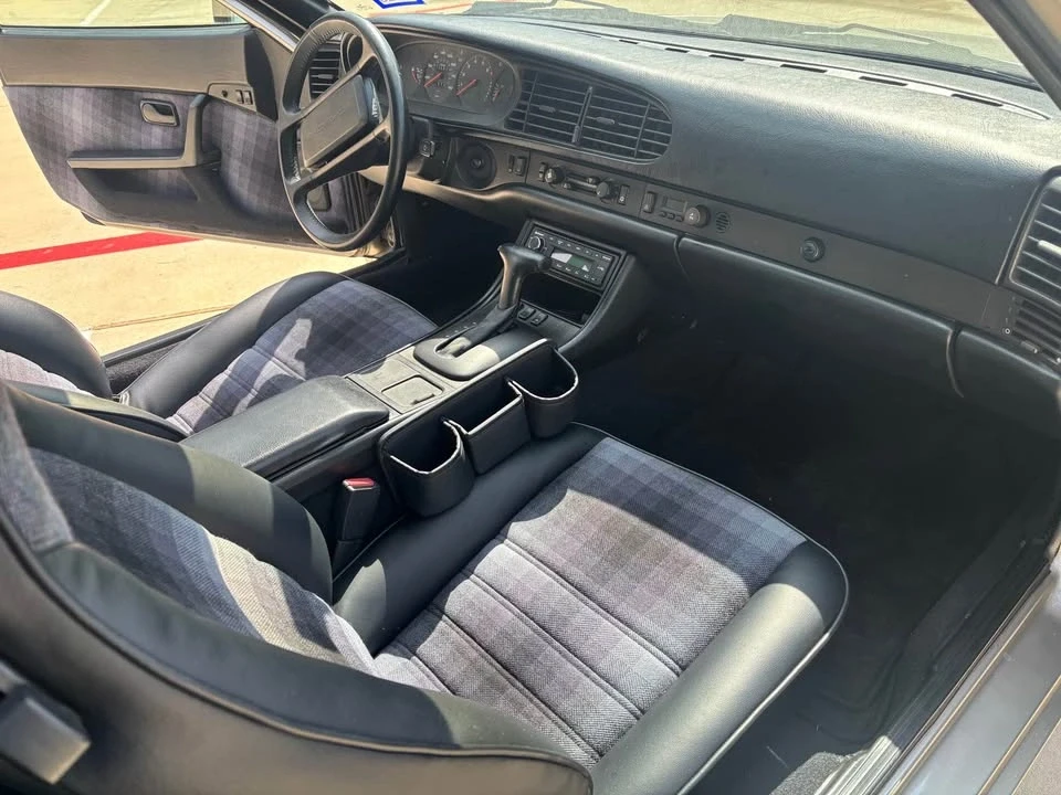 1988 Porsche 944 - Image 6 of 12