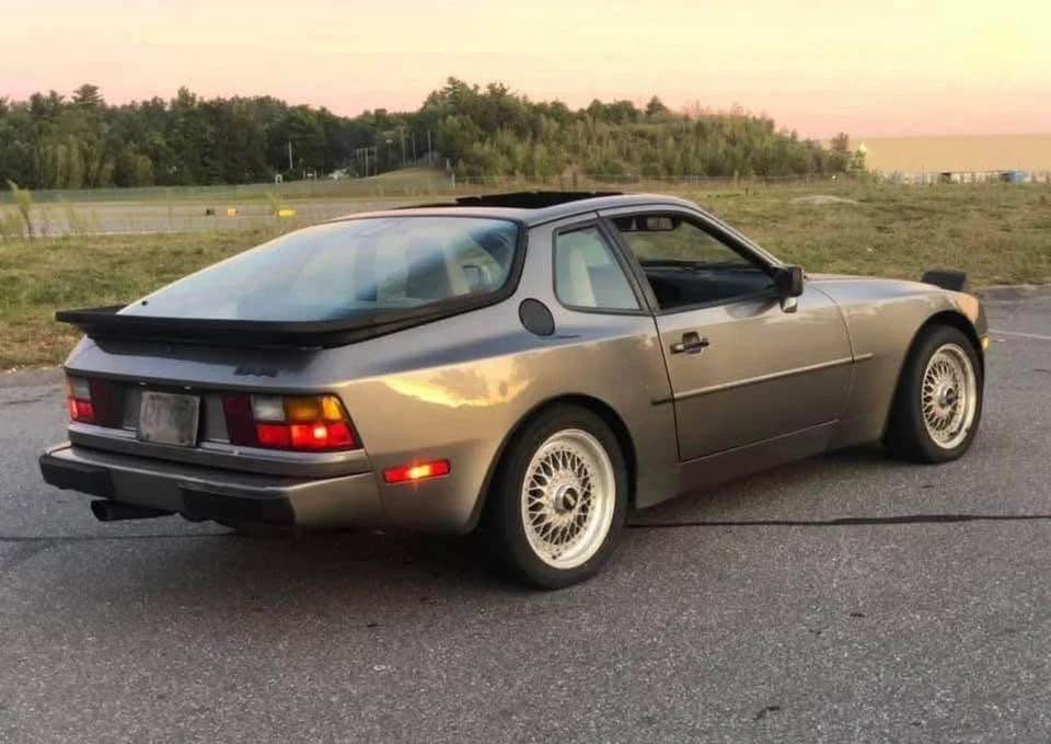 1988 Porsche 944 - Image 7 of 17