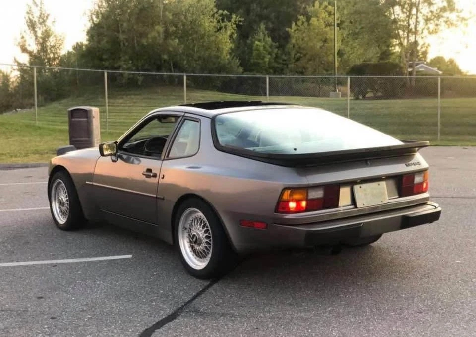 1988 Porsche 944 - Image 5 of 17