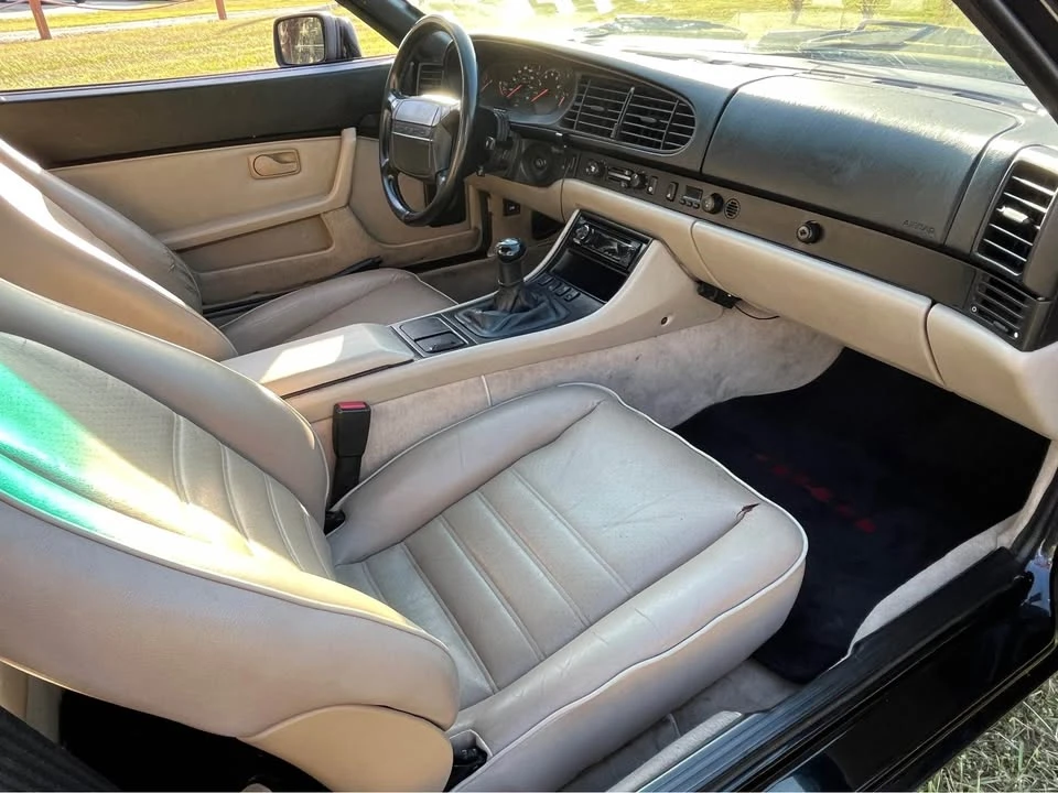 1988 Porsche 944 - Image 16 of 18