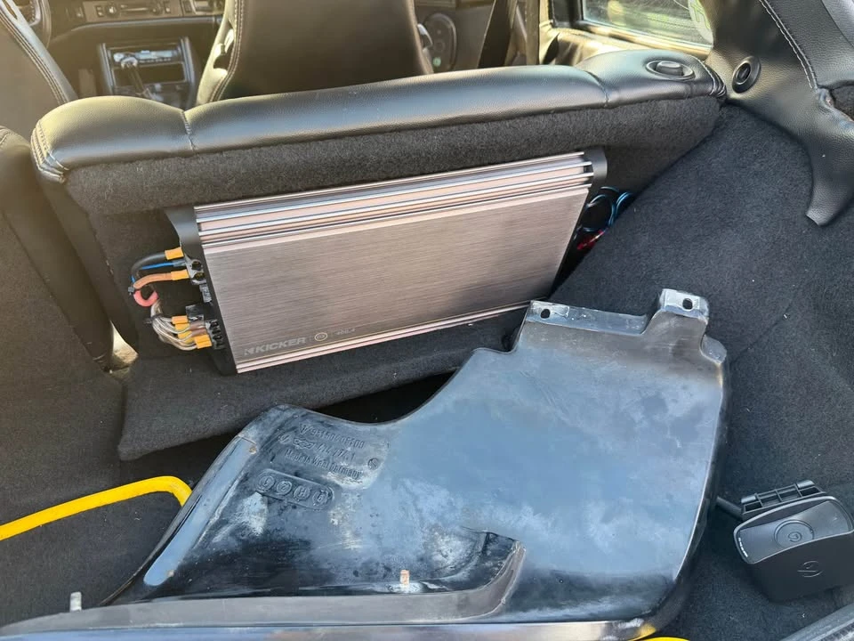 1988 Porsche 944 - Image 16 of 19