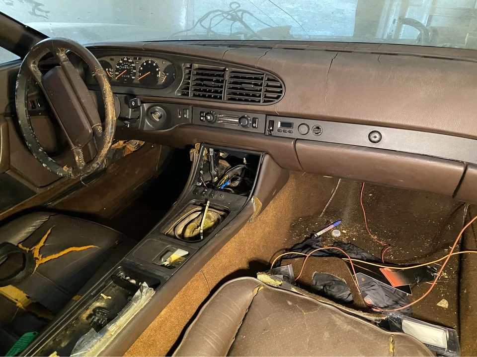 1988 Porsche 944 - Image 10 of 14