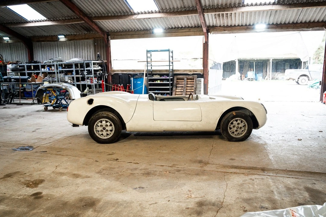 1988 Porsche 550 - Image 8 of 30