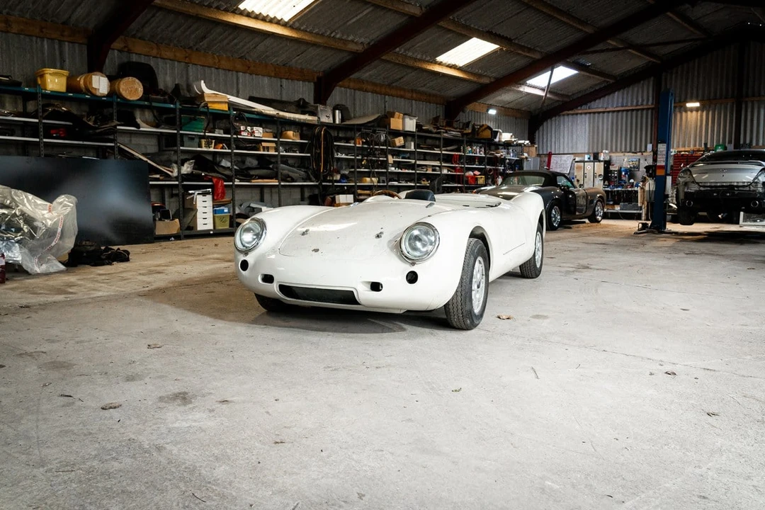 1988 Porsche 550 - Image 2 of 30