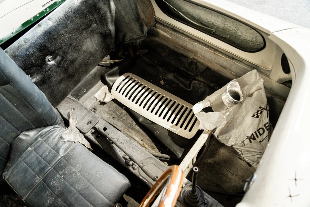 1988 Porsche 550 - Image 21 of 30