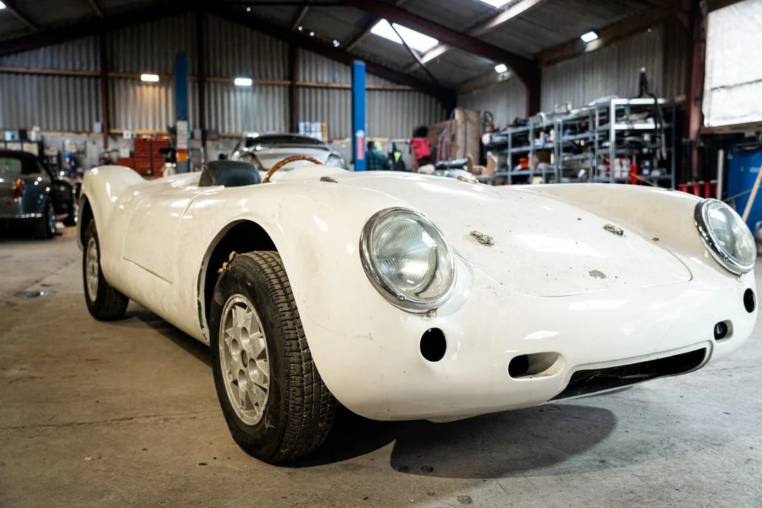 1988 Porsche 550 - Image 27 of 30