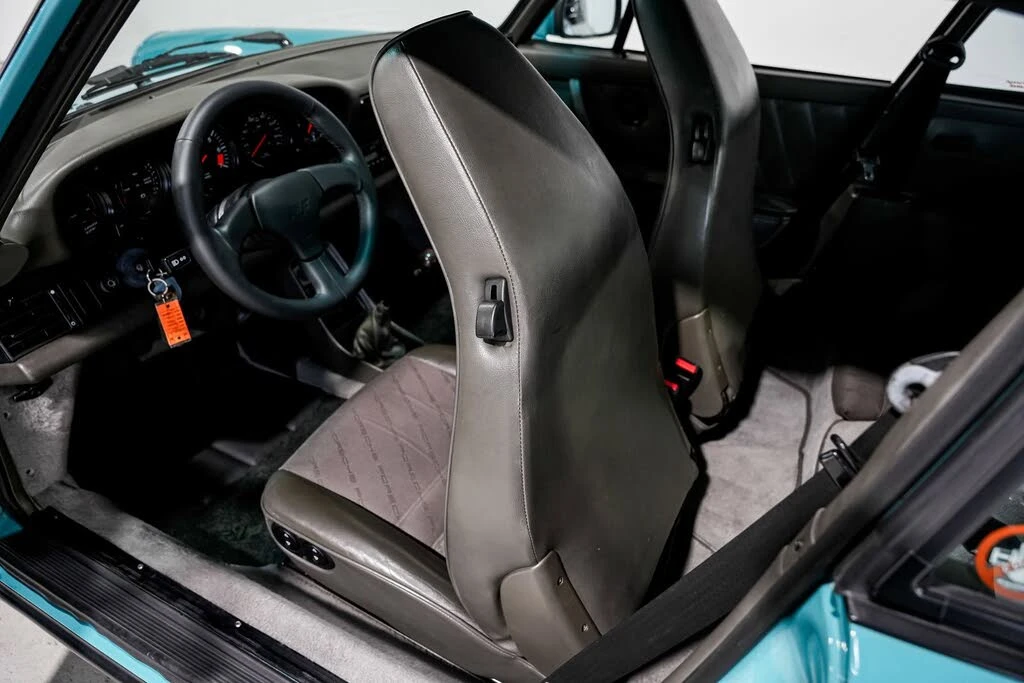 1988 Porsche 911 Carrera 3.2 - Image 28 of 31