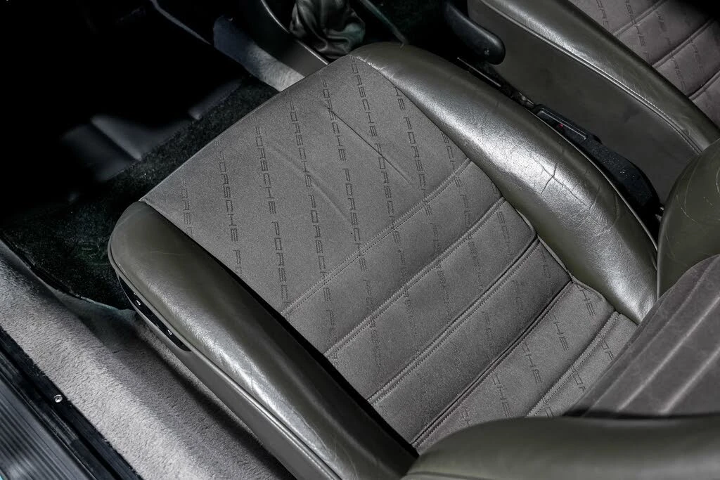 1988 Porsche 911 Carrera 3.2 - Image 25 of 31
