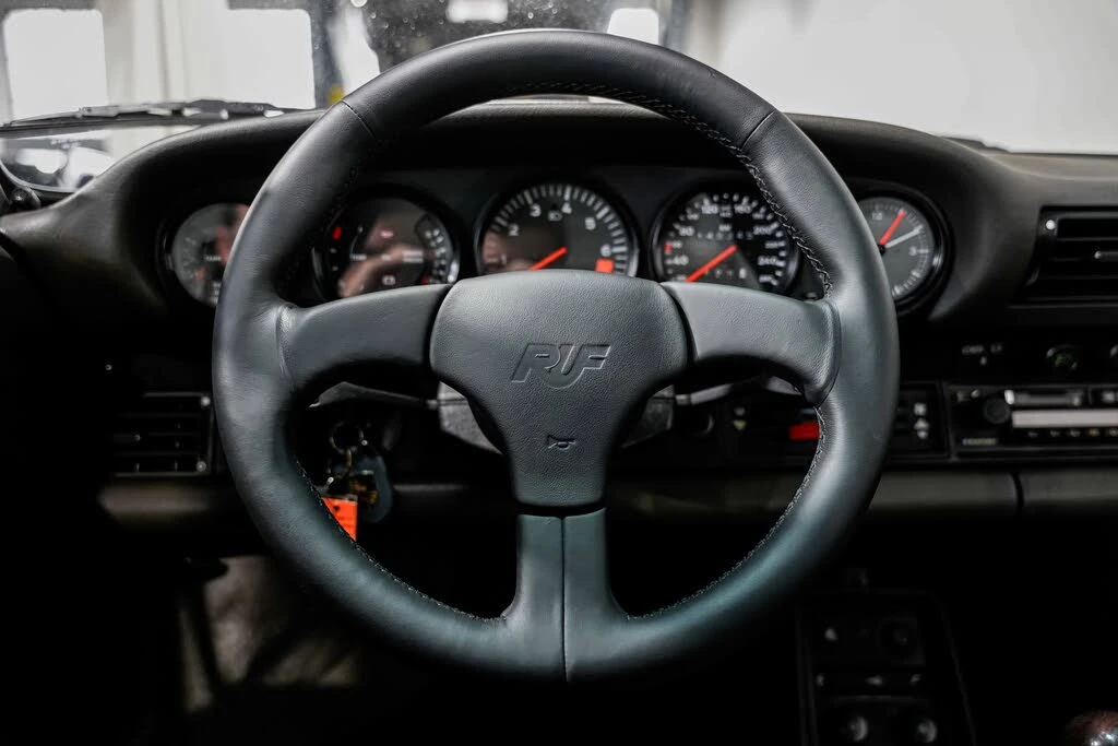 1988 Porsche 911 Carrera 3.2 - Image 10 of 31