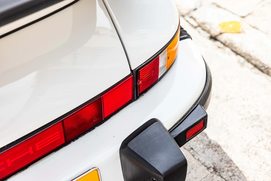 1988 Porsche 930 Turbo - Image 13 of 31