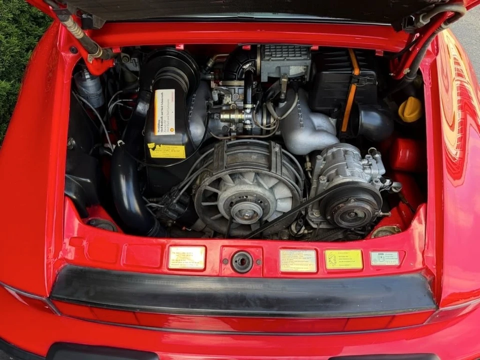1988 Porsche 911 Carrera 3.2 - Image 16 of 23
