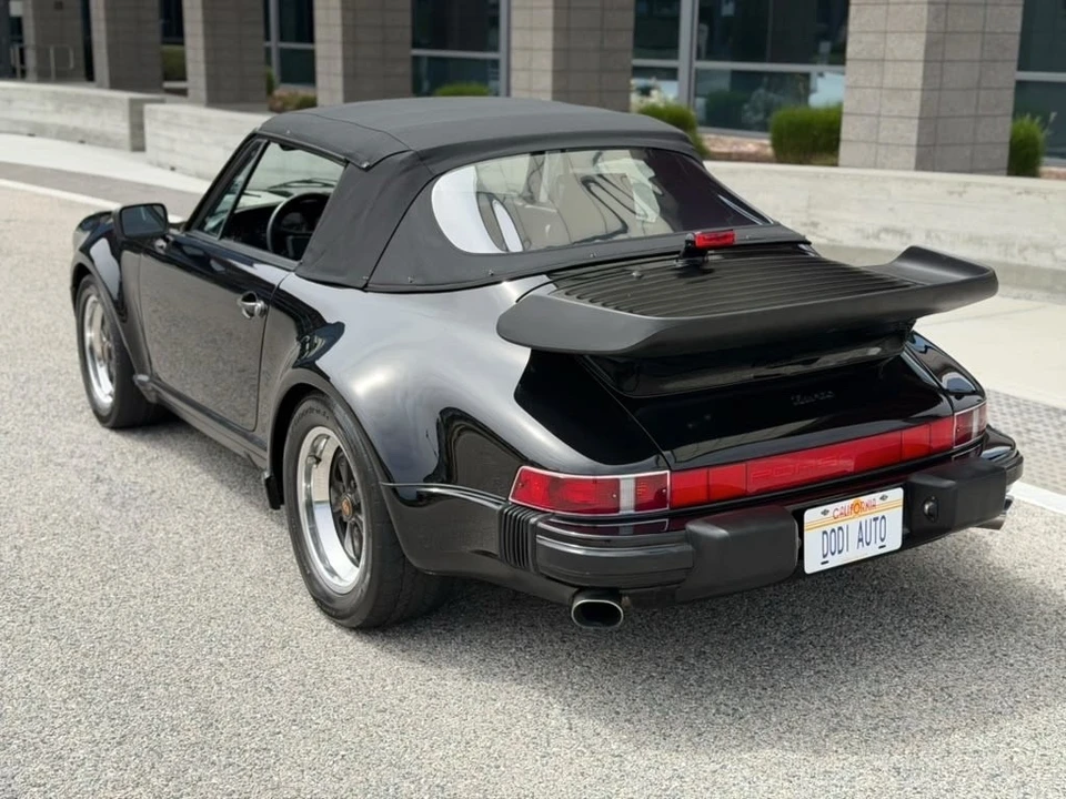 1988 Porsche 911 Carrera 3.2 - Image 9 of 23