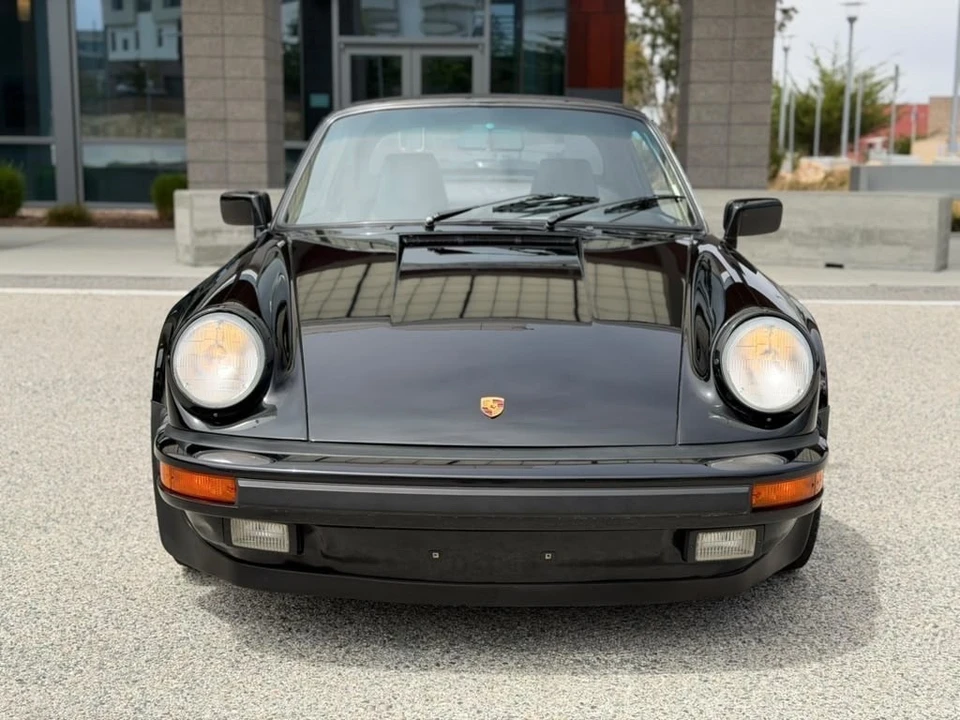 1988 Porsche 911 Carrera 3.2 - Image 5 of 23