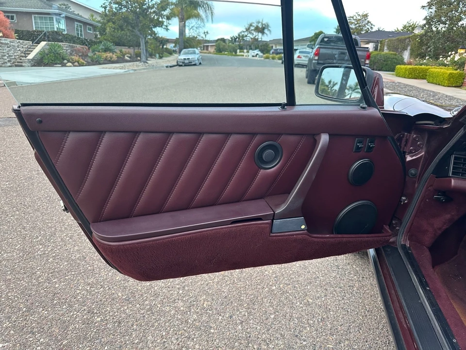 1988 Porsche 911 Carrera 3.2 - Image 14 of 26