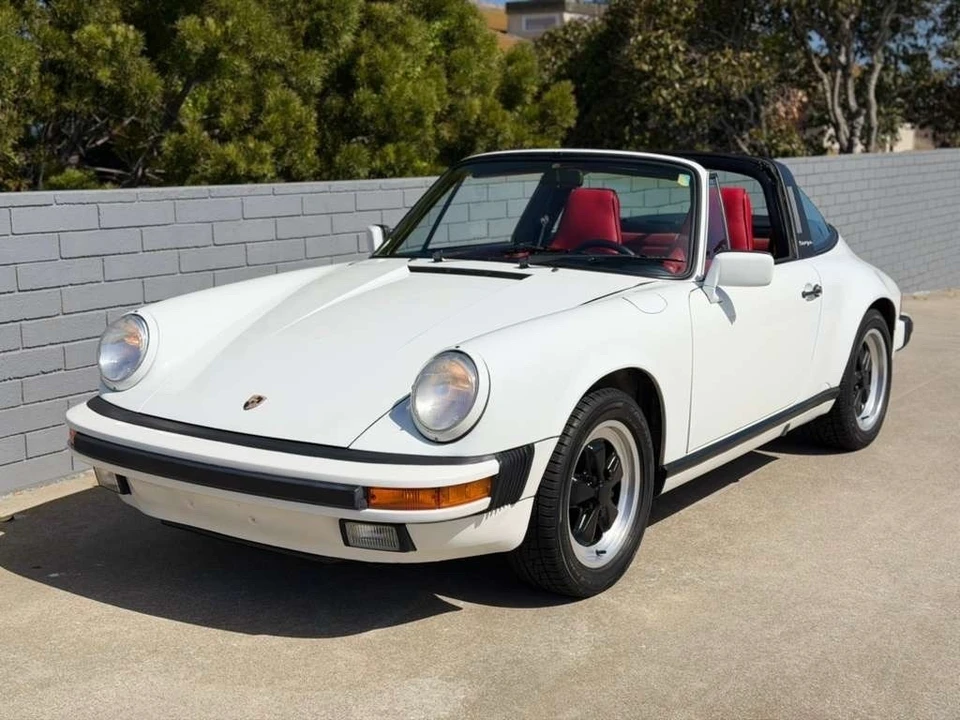 1988 Porsche 911 Carrera 3.2 - Image 4 of 24