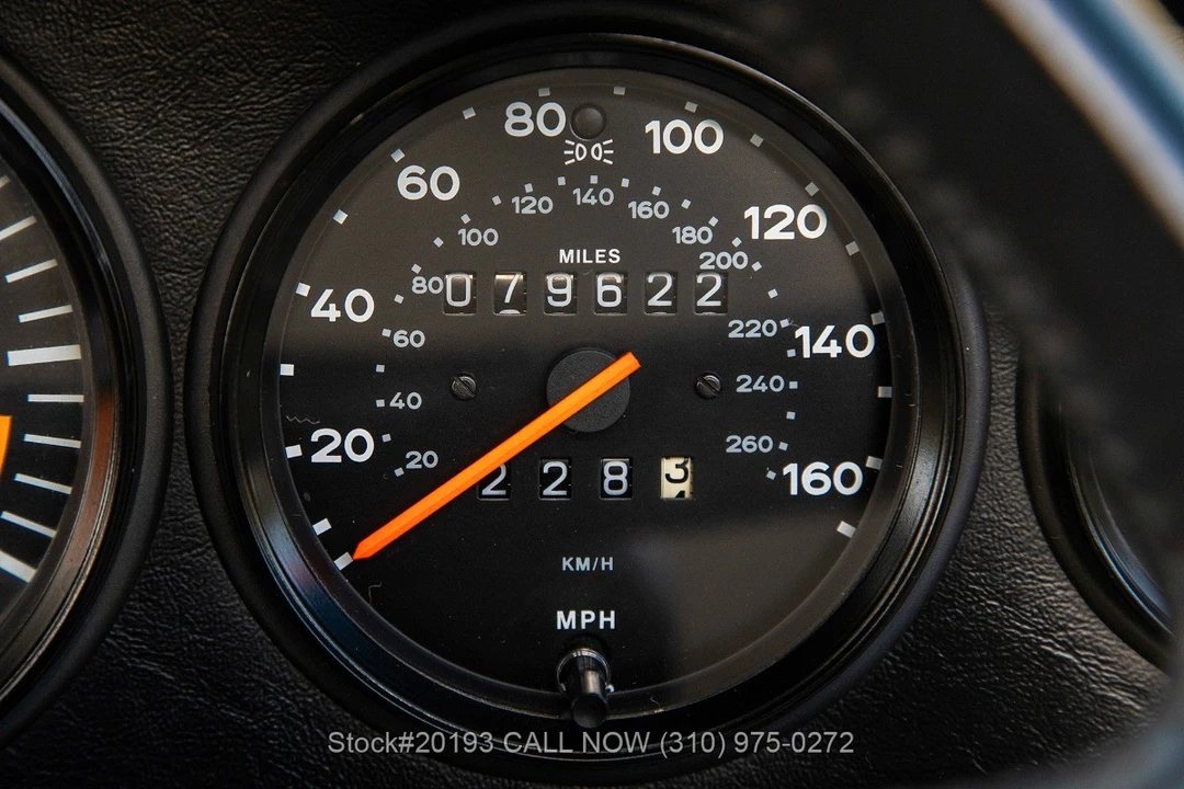 1988 Porsche 911 Carrera 3.2 - Image 30 of 31