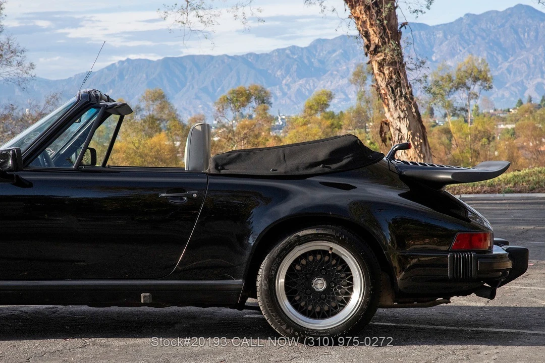 1988 Porsche 911 Carrera 3.2 - Image 24 of 31