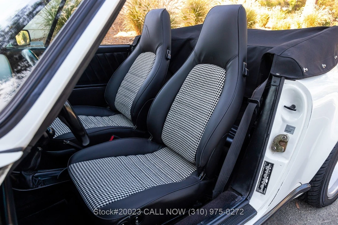 1988 Porsche 911 Carrera 3.2 - Image 27 of 31