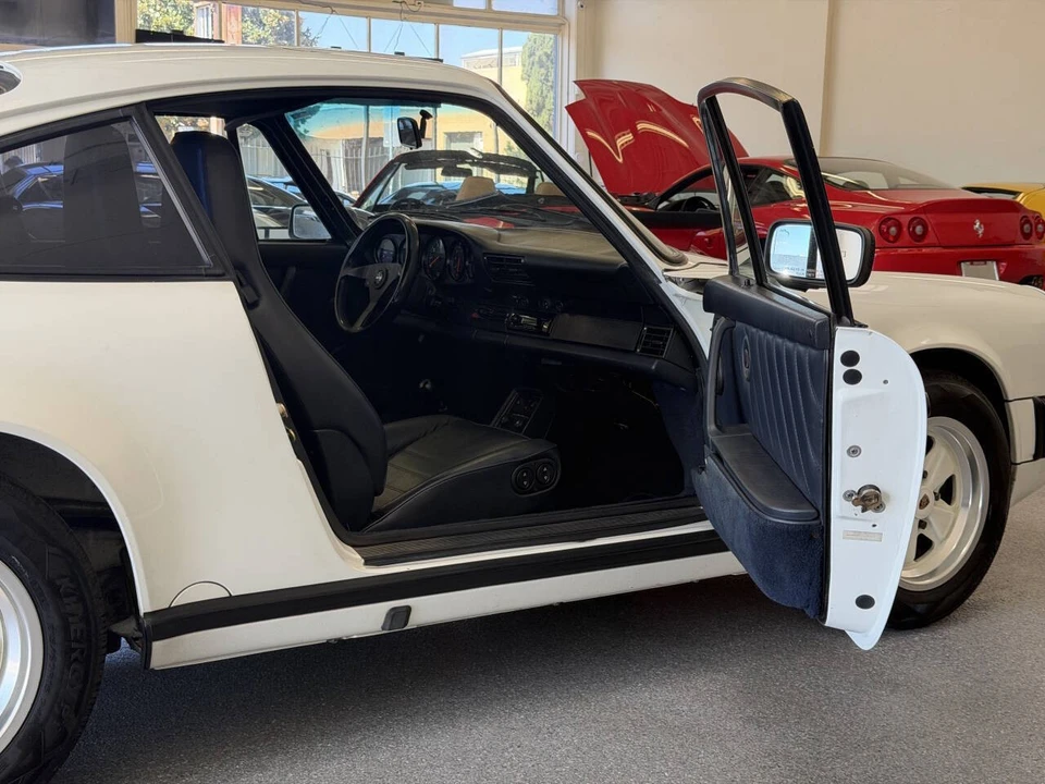 1988 Porsche 911 Carrera 3.2 - Image 22 of 31