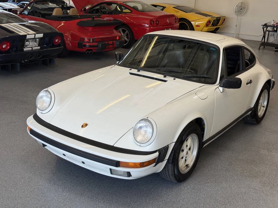1988 Porsche 911 Carrera 3.2 - Image 7 of 31