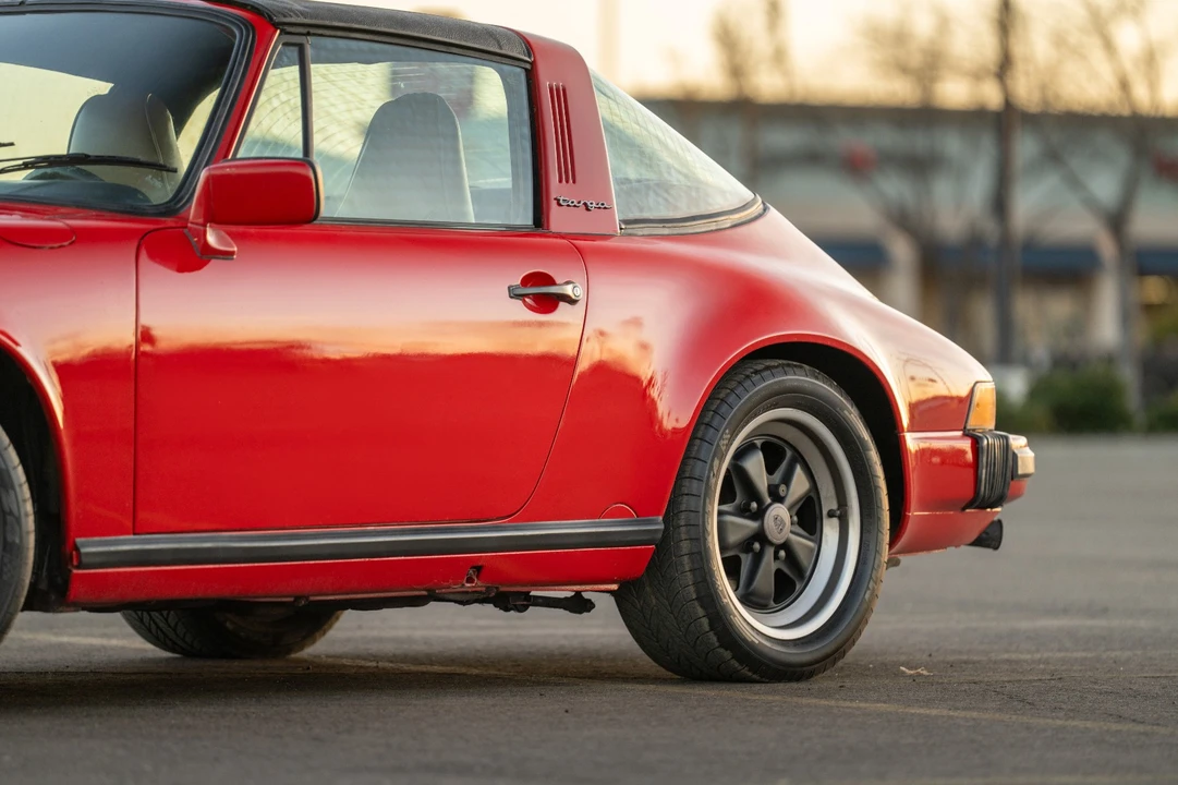 1988 Porsche 993 Carrera - Image 9 of 21