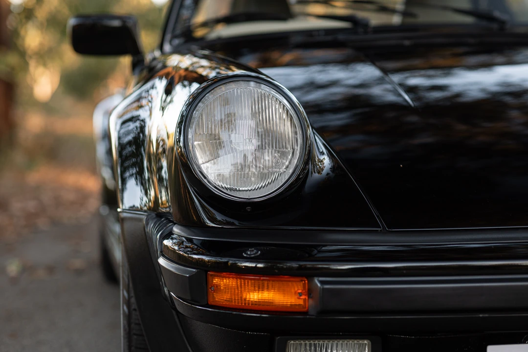 1988 Porsche 911 Carrera 3.2 - Image 27 of 31