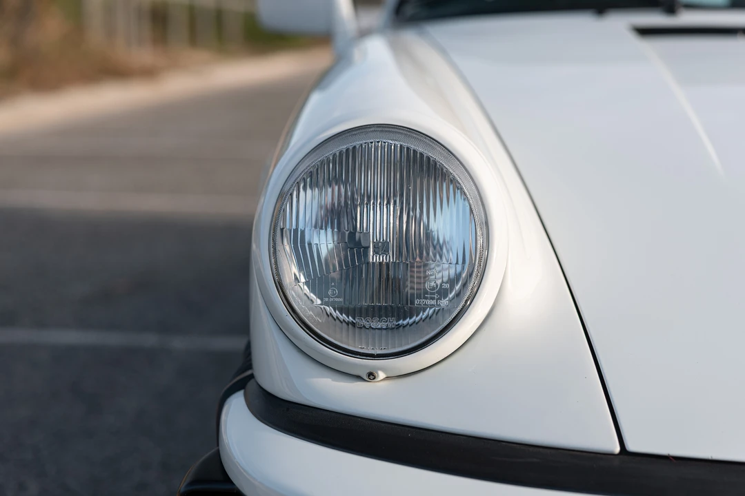 1988 Porsche 911 Carrera 3.2 - Image 27 of 31