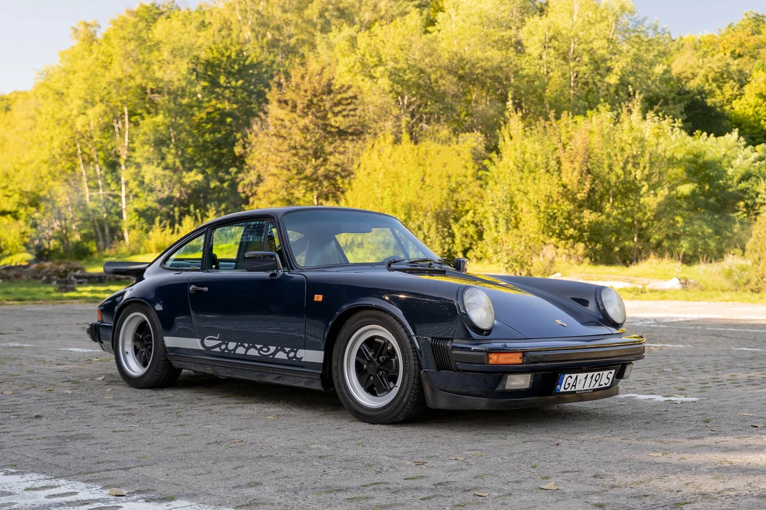1988 Porsche 911 Carrera 3.2 - Image 9 of 31