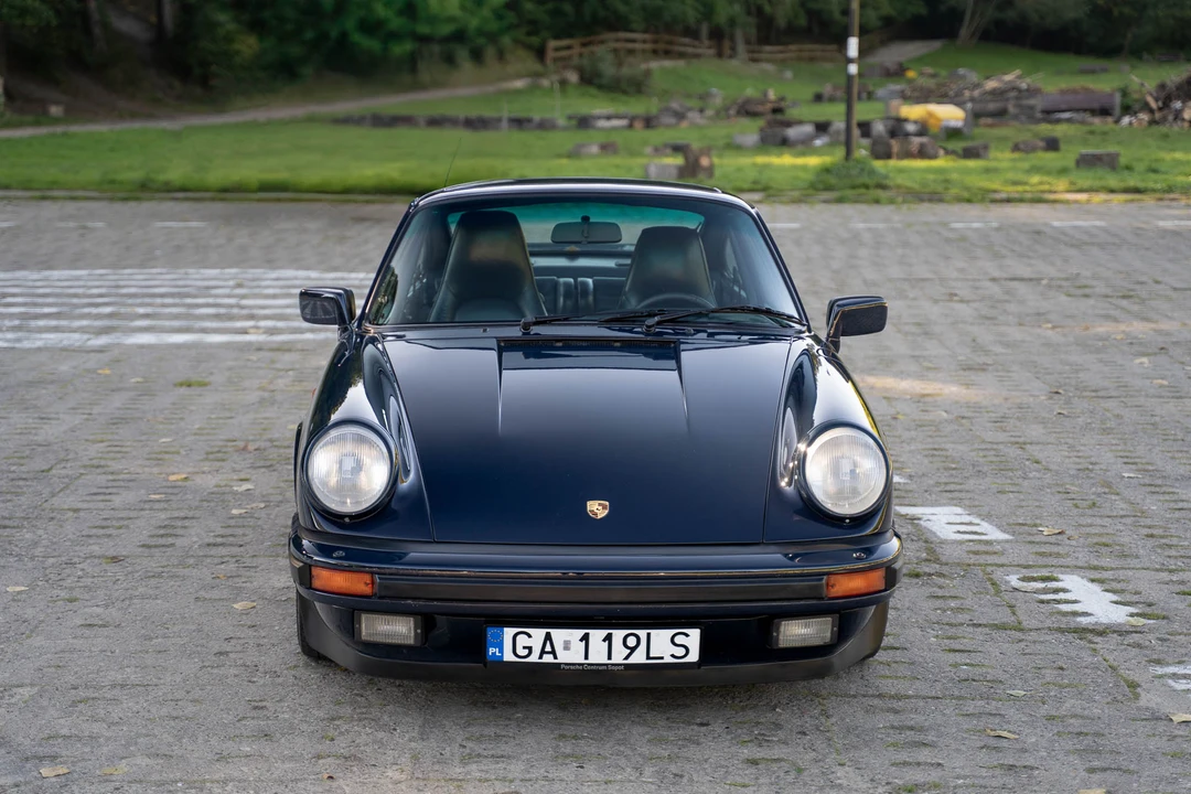 1988 Porsche 911 Carrera 3.2 - Image 2 of 31
