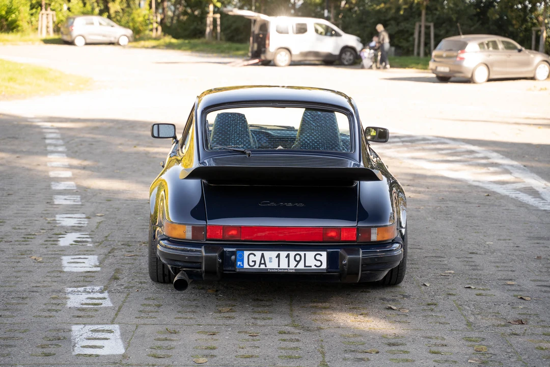 1988 Porsche 911 Carrera 3.2 - Image 13 of 31