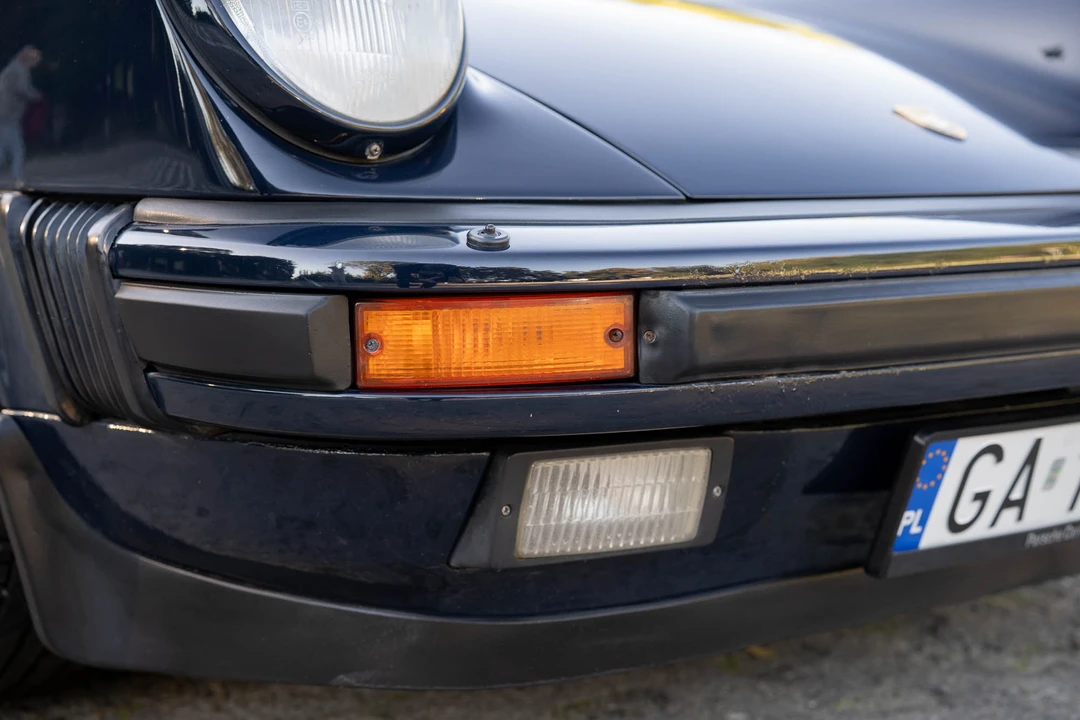 1988 Porsche 911 Carrera 3.2 - Image 26 of 31