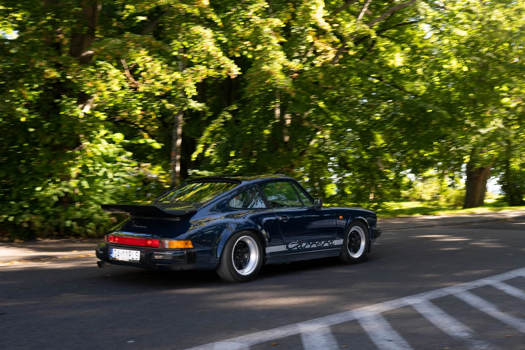 1988 Porsche 911 Carrera 3.2 - Image 18 of 31