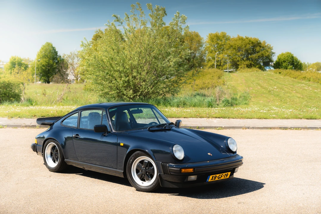1988 Porsche 911 Carrera 3.2 - Image 11 of 31