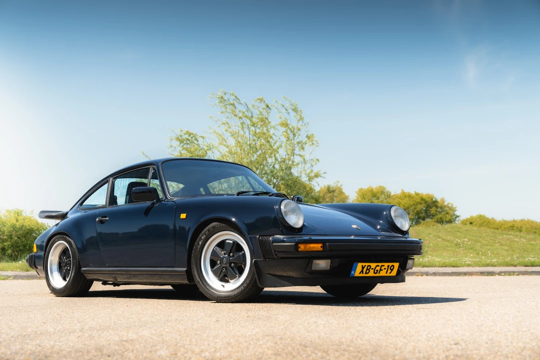 1988 Porsche 911 Carrera 3.2 - Image 14 of 31