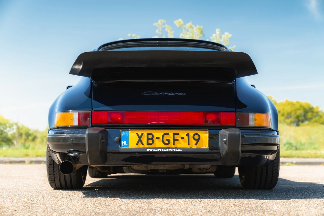 1988 Porsche 911 Carrera 3.2 - Image 6 of 31