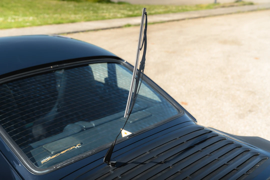 1988 Porsche 911 Carrera 3.2 - Image 28 of 31