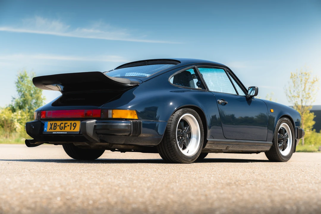 1988 Porsche 911 Carrera 3.2 - Image 7 of 31