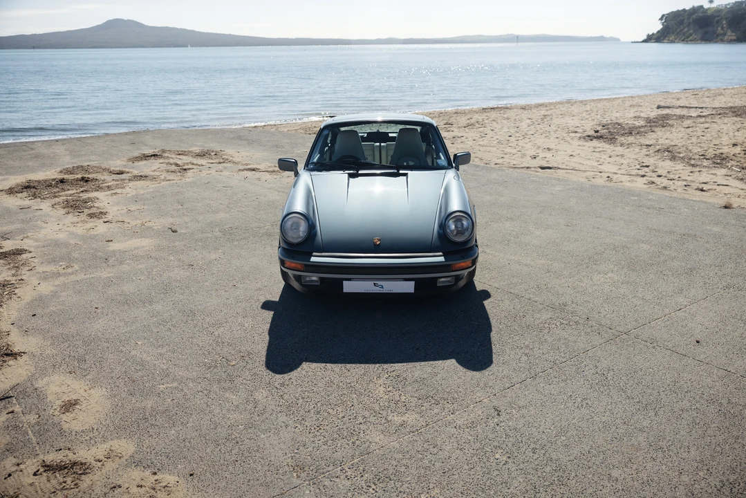 1988 Porsche 911 Carrera 3.2 - Image 3 of 31