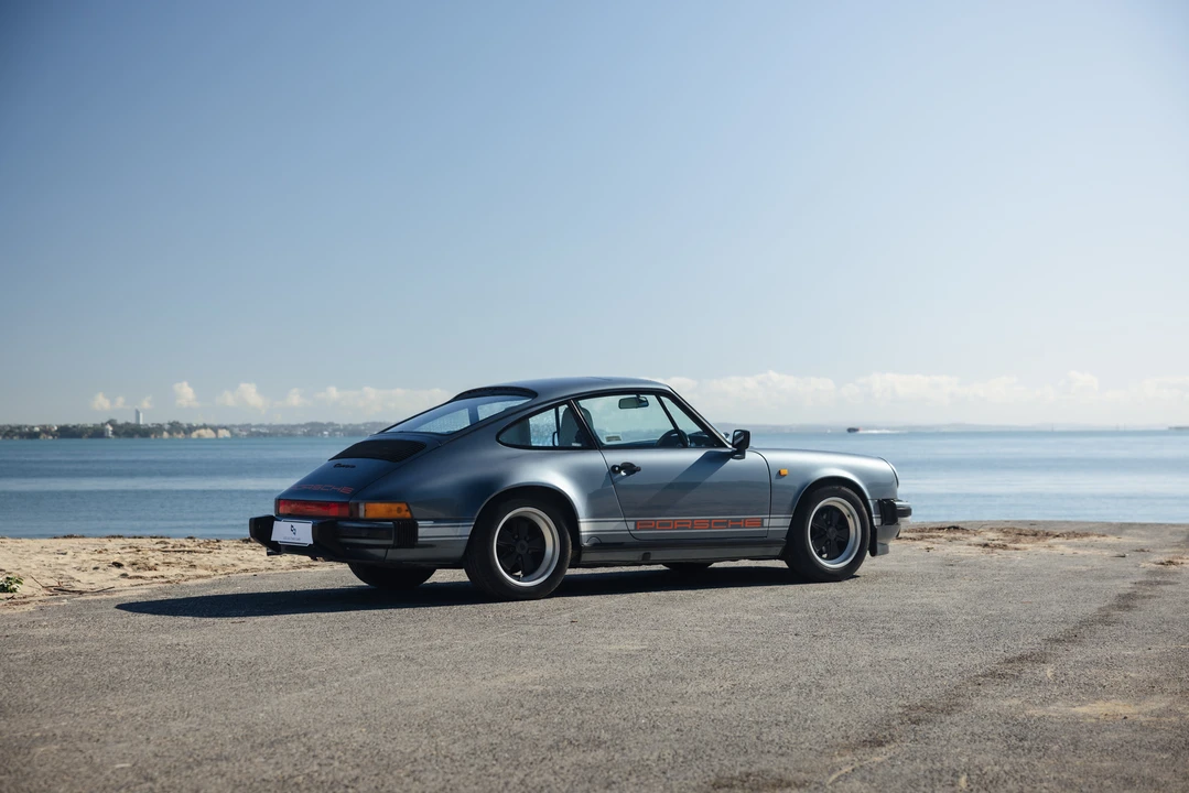 1988 Porsche 911 Carrera 3.2 - Image 6 of 31