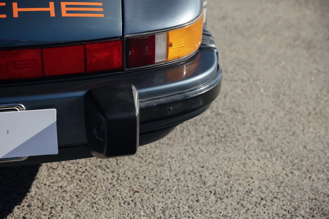 1988 Porsche 911 Carrera 3.2 - Image 28 of 31