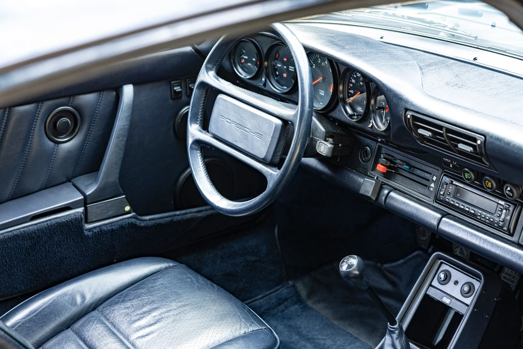 1988 Porsche 911 Carrera 3.2 - Image 25 of 31