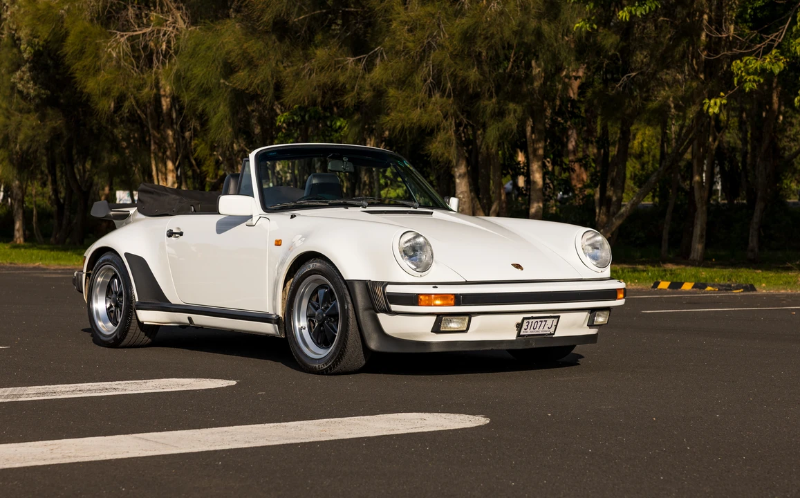 1988 Porsche 911 Carrera 3.2 - Image 9 of 31