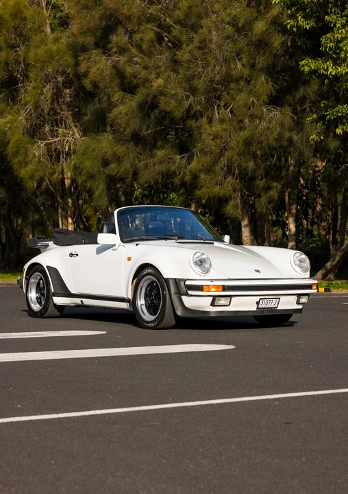 1988 Porsche 911 Carrera 3.2 - Image 18 of 31