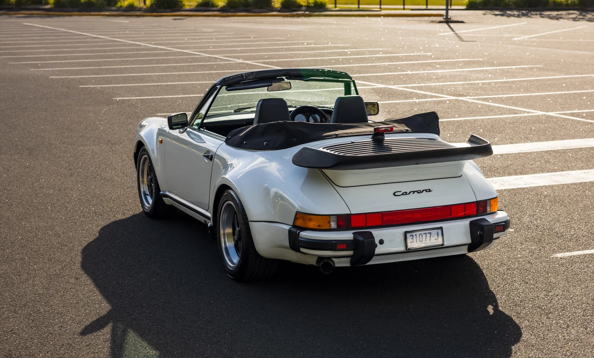 1988 Porsche 911 Carrera 3.2 - Image 12 of 31