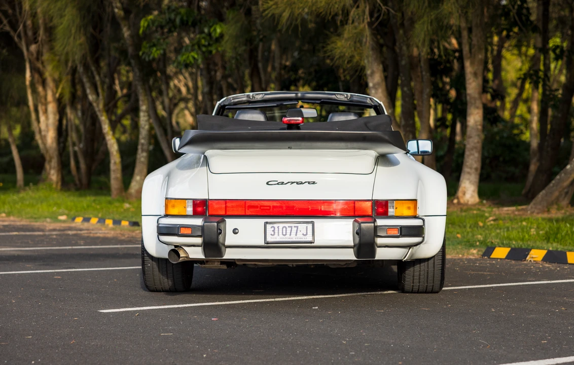 1988 Porsche 911 Carrera 3.2 - Image 6 of 31