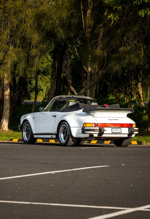 1988 Porsche 911 Carrera 3.2 - Image 13 of 31