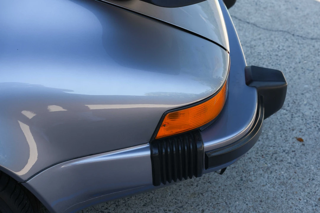 1988 Porsche 911 Carrera 3.2 - Image 28 of 31