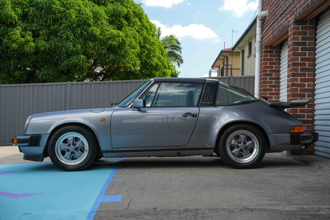 1988 Porsche 911 Carrera 3.2 - Image 12 of 31