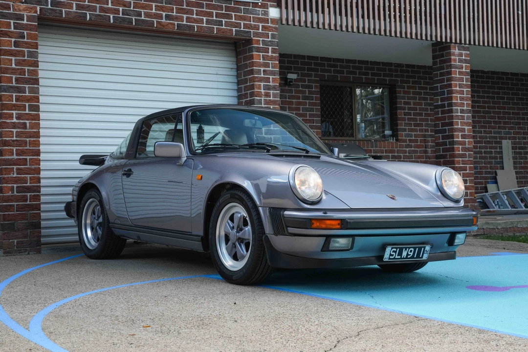1988 Porsche 911 Carrera 3.2 - Image 9 of 31