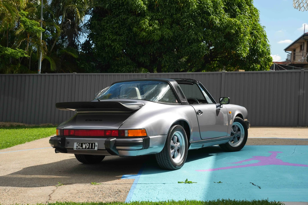 1988 Porsche 911 Carrera 3.2 - Image 14 of 31